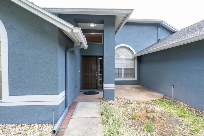 Building Photo - 16505 Lake Heather Dr