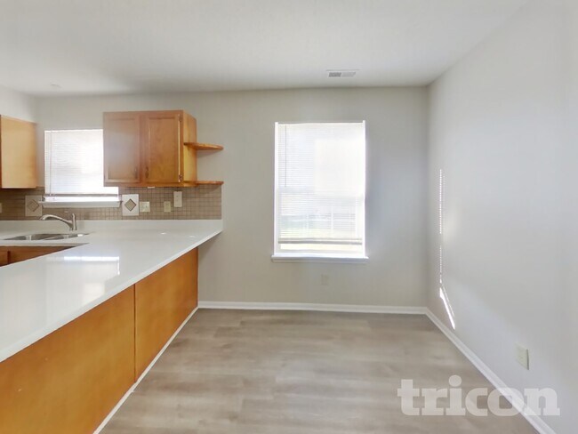 Building Photo - 6339 Cradle River Dr