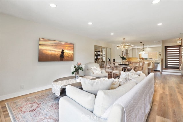 Foto del edificio - 2425 Vista Hogar