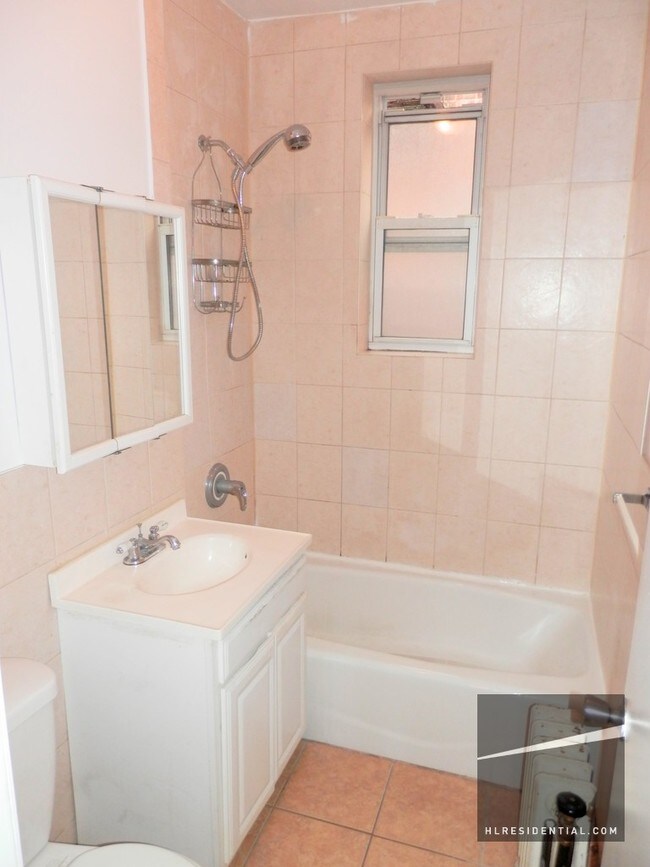 Foto del edificio - 7115 65th St