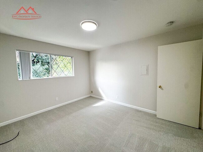 Foto del edificio - 411 College Ave