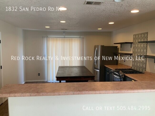 Foto del edificio - 1832 San Pedro Rd