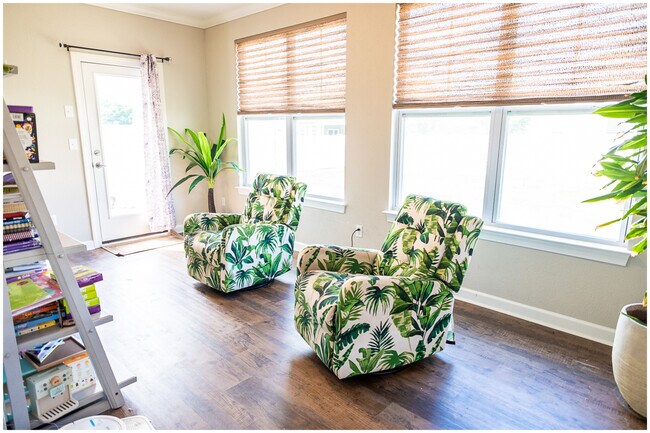 Foto del edificio - 1321 Parkdale St