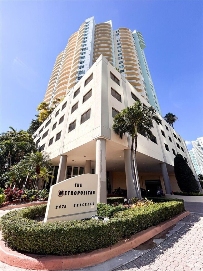 Building Photo - 2475 Brickell Ave