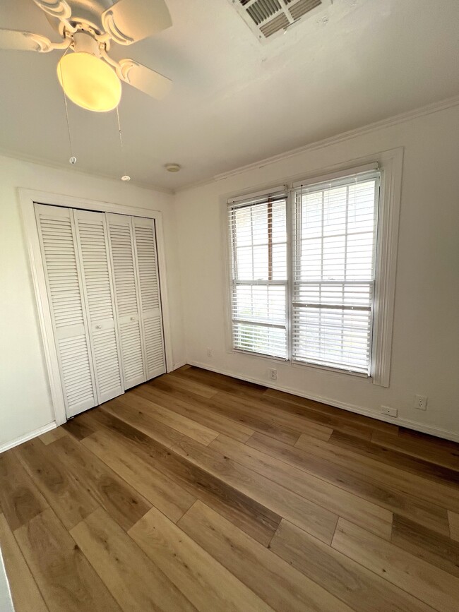 Building Photo - 507 E Symmes St