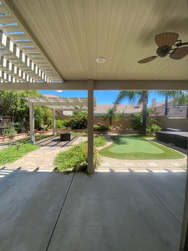 Foto del edificio - 7131 Ravenswood Pl