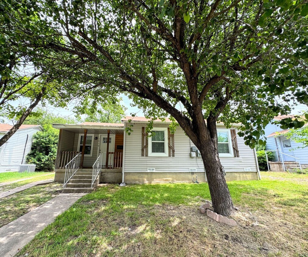 Foto principal - 1410 E Barton Ave