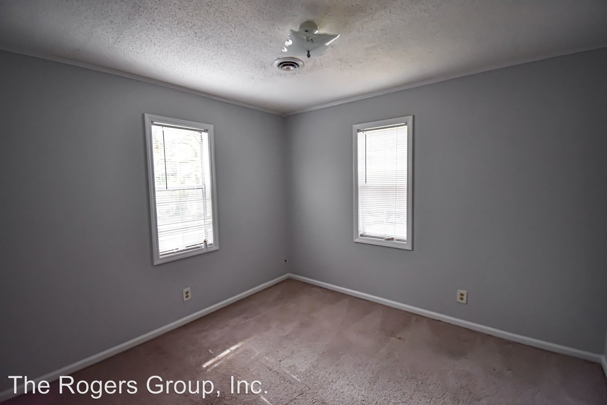 Building Photo - 1108 Parham St