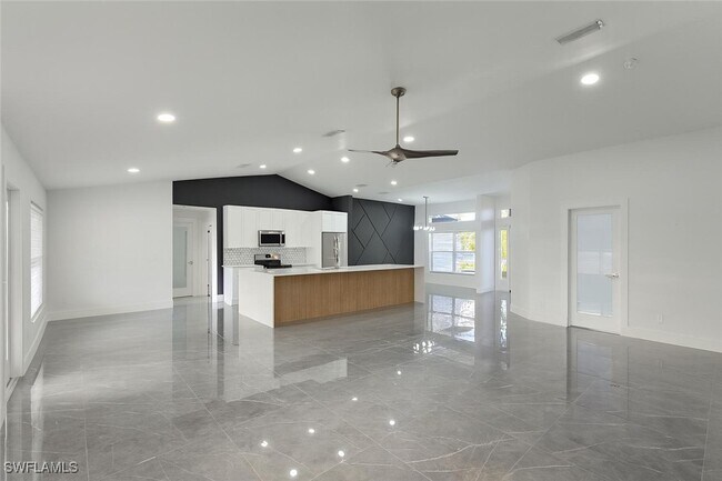 Foto del edificio - 4000 NE 9th Ave