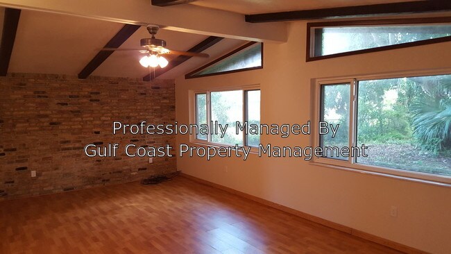 Building Photo - 3407 31st St W
