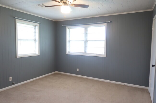 dormitorio 2 - 1038 Old Sterlington Rd