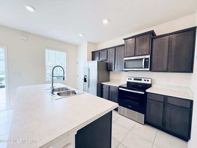 Foto del edificio - 847 Gate Run Rd