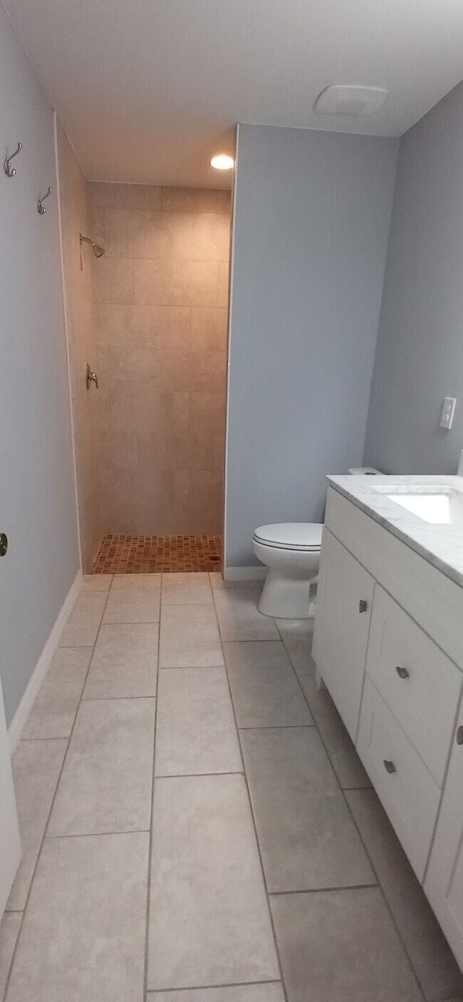 Foto del edificio - Available now: Newer Construction 3BD / 2B...