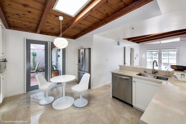 Foto del edificio - 7209 Draper Ave