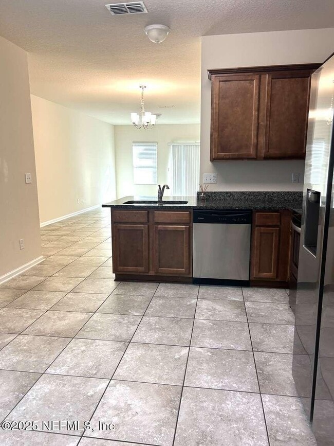 Building Photo - 742 Servia Dr