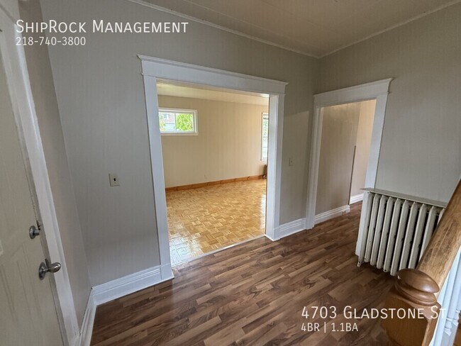 Building Photo - 4703 Gladstone St