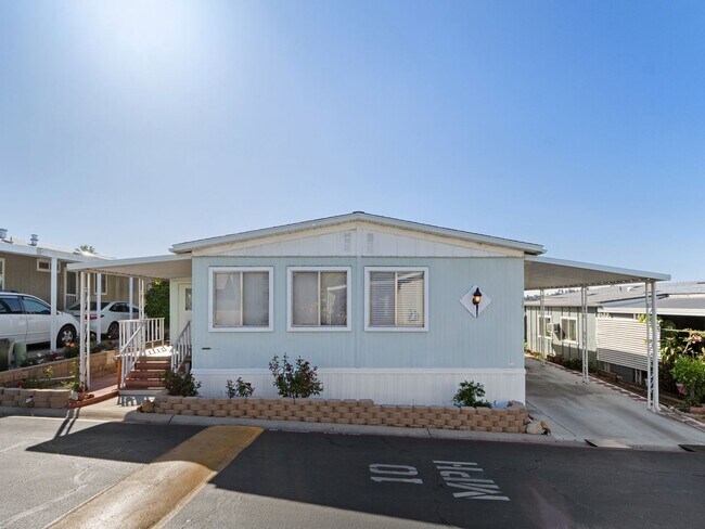 Foto del edificio - Cozy 3 bedrooms, 2 bathrooms, cover patio and carport available in San Marcos