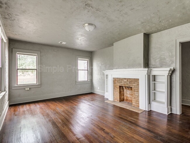 Foto del edificio - 2612 N Fonshill Ave