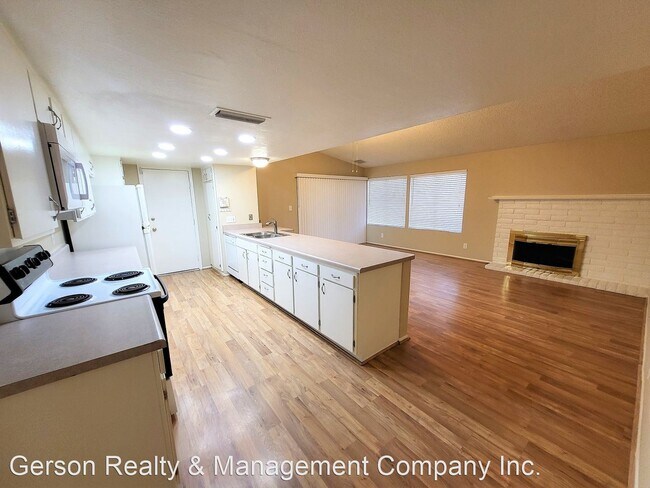 Building Photo - 2 br, 2 bath House - 5048 E. Summer Moon Lane