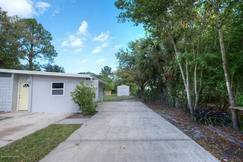 Foto del edificio - 10151 Herndon Rd