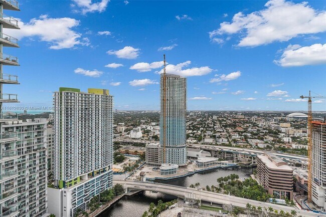 Foto del edificio - 92 SW 3rd St
