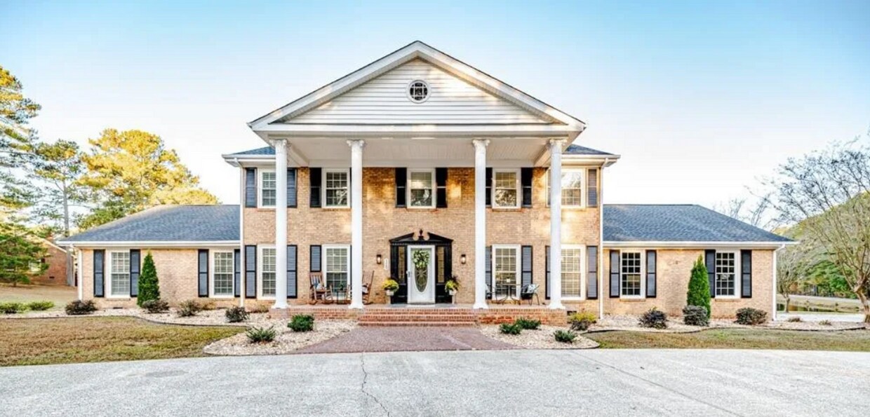 Primary Photo - NEW LISTING!!!! Dont Miss Out