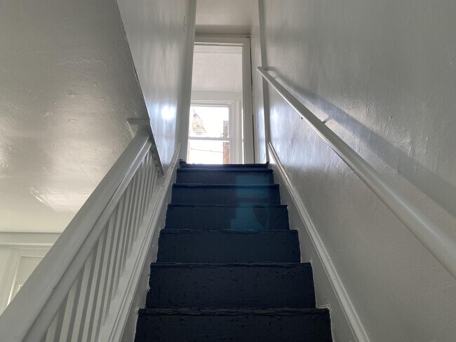 Foto del edificio - 28 E Maple St