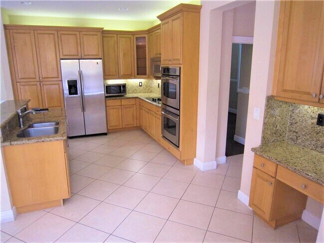 Building Photo - 17374 SW 47th Ct