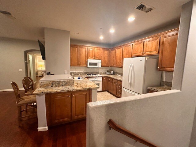 Building Photo - 2634 Bellezza Dr