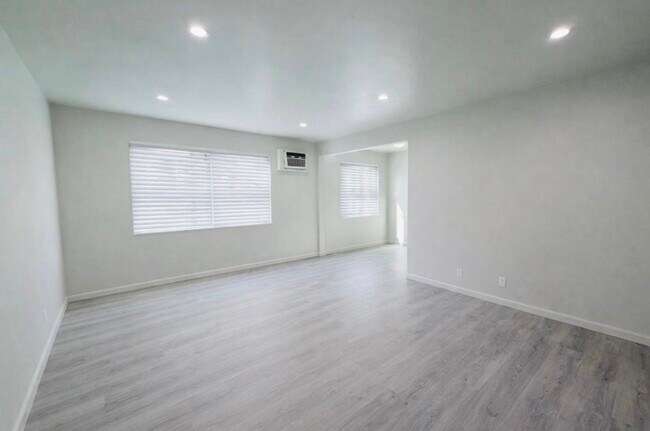 Sala de estar - 15247 Acre St