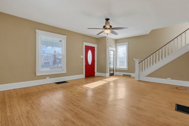Building Photo - 55 N 24th St