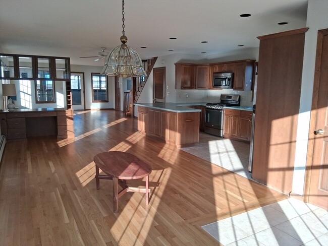 Foto del edificio - 23 Gunrock Ave