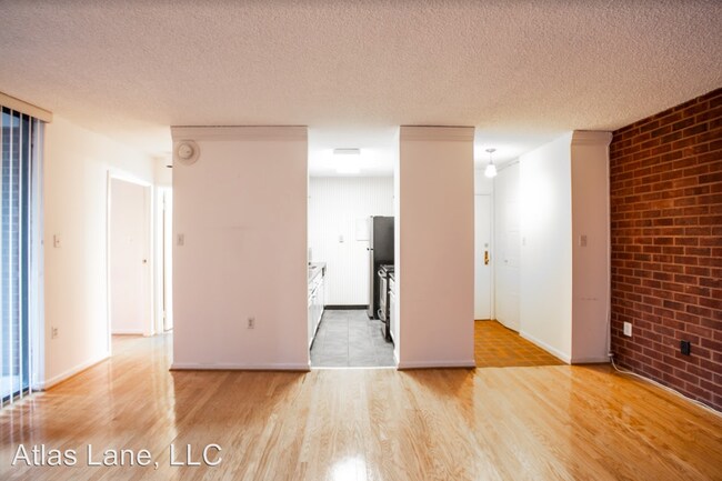 Building Photo - 1 br, 1 bath House - 1318 22nd St NW #103