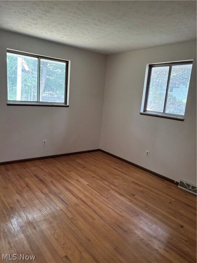 Foto del edificio - 4585 Wilburn Dr