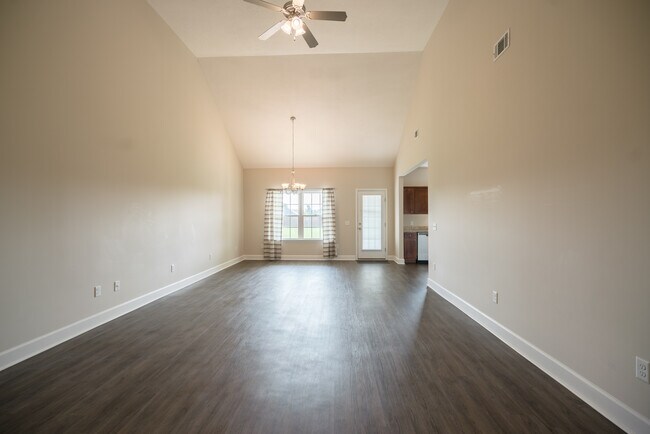 Foto del edificio - 5574 Moody Bridge Rd NE