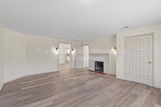 Foto del edificio - 1820 Tunnel Blvd