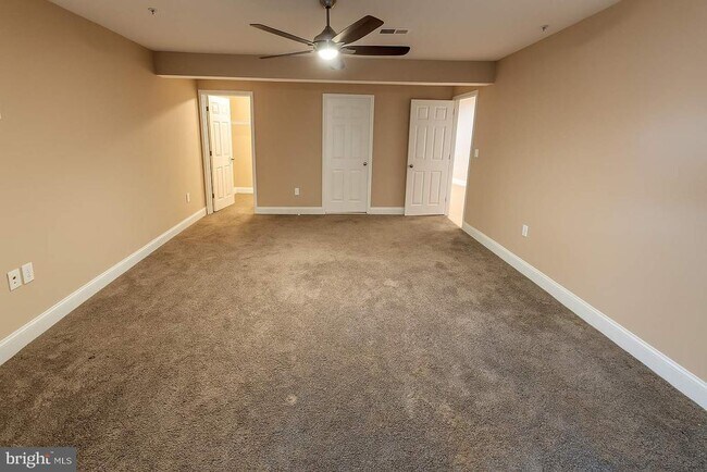 Foto del edificio - 5544 Old Colony Ct