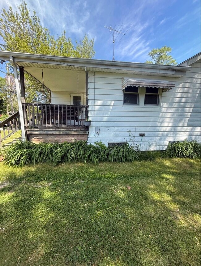 Building Photo - 1522 Cronk Ave