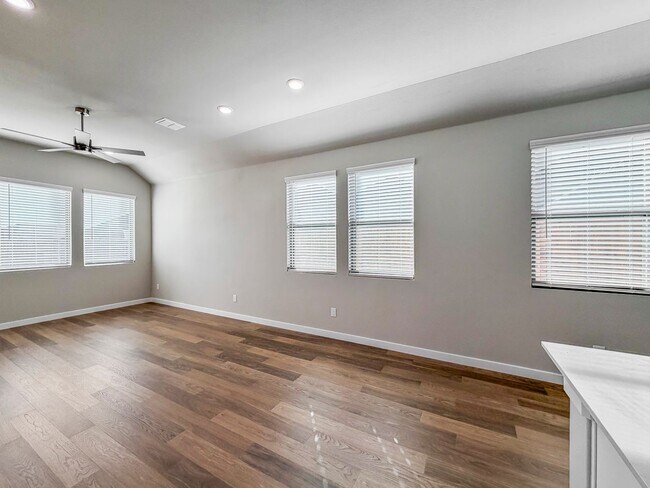 Foto del edificio - Stunning New 3BR 2BA Home w/ Fenced Yard • Granite Kitchen • 2-Car Garage in Eastridge– McKinney