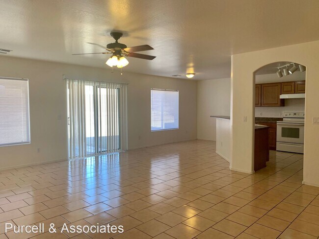 Building Photo - 4 br, 3 bath House - 22872 W Gardenia Dr