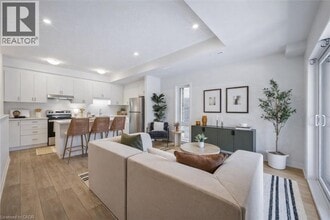 Building Photo - 137 REVERIE Wy