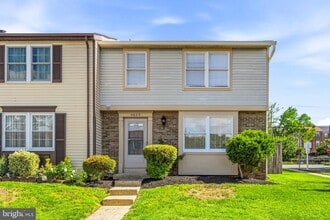 Building Photo - 4600 Brentleigh Ct