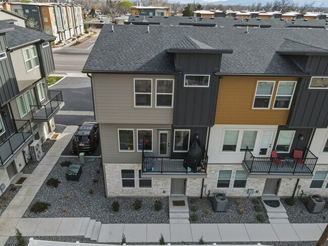 Foto del edificio - 108 W Ryker Ln
