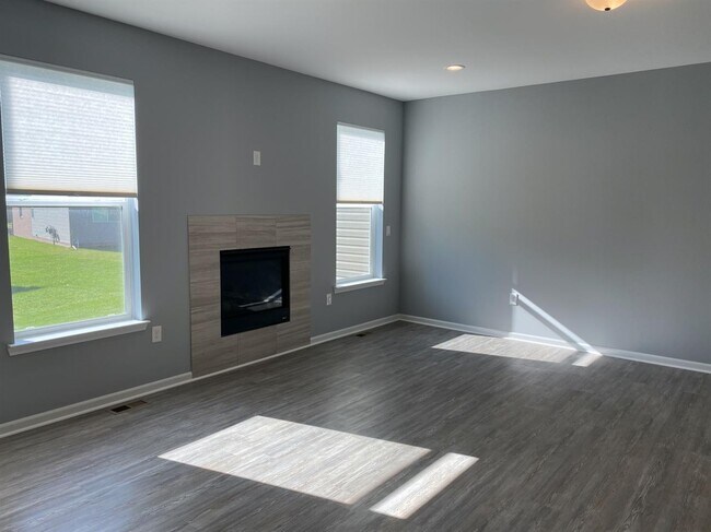 Building Photo - 2742 Brooklyn Dr