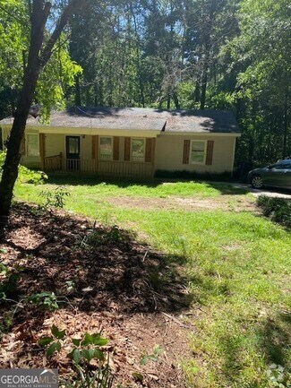Building Photo - 112 Oak Ridge Dr
