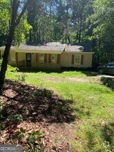 Building Photo - 112 Oak Ridge Dr