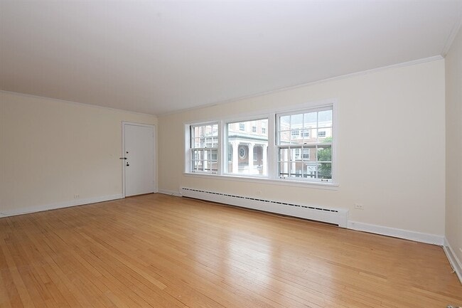 Foto del edificio - 1402 Hinman Ave