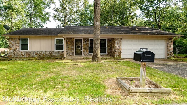 Building Photo - 3 br, 2 bath House - 8905 Oakhaven