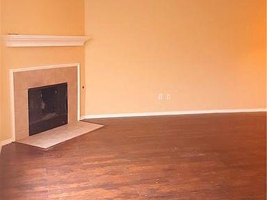 Foto del edificio - 12137 Thicket Bend Dr