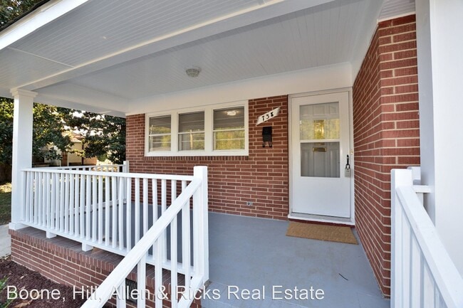 Building Photo - 3 br, 1.5 bath House - 738 Atlantic Avenue